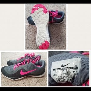 new nike tennis shoes